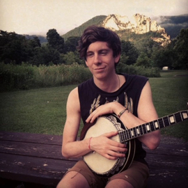 Playing the banjo with Daniel Schiels